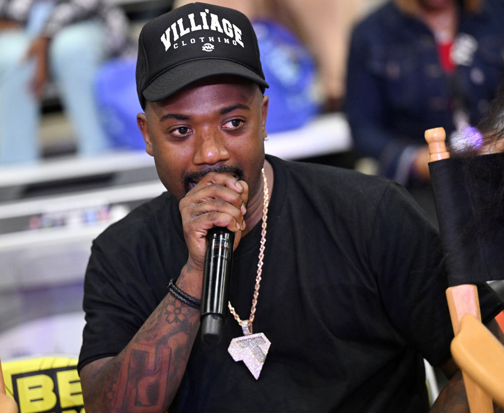 Ray J reage à ordem de restrição que impede o contato com seus filhos