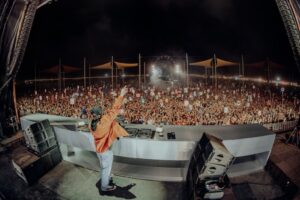 Dom Dolla lançou uma contagem regressiva de ano novo