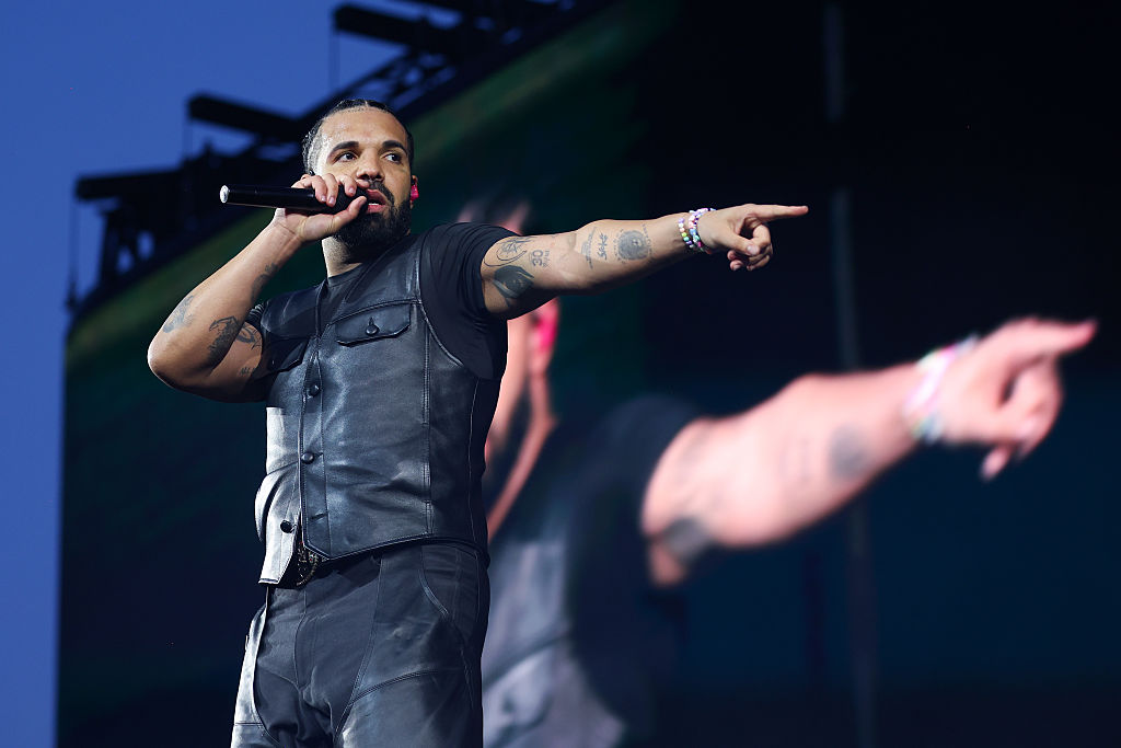 Drake triunfa como fotógrafo lança 'What Did I Miss?' Caso