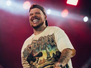 Ferrugem lança "Sentimento", disco inspirado nos anos 70: "Me senti pertencente, mesmo que em sonho, a essa época" (ENTREVISTA)